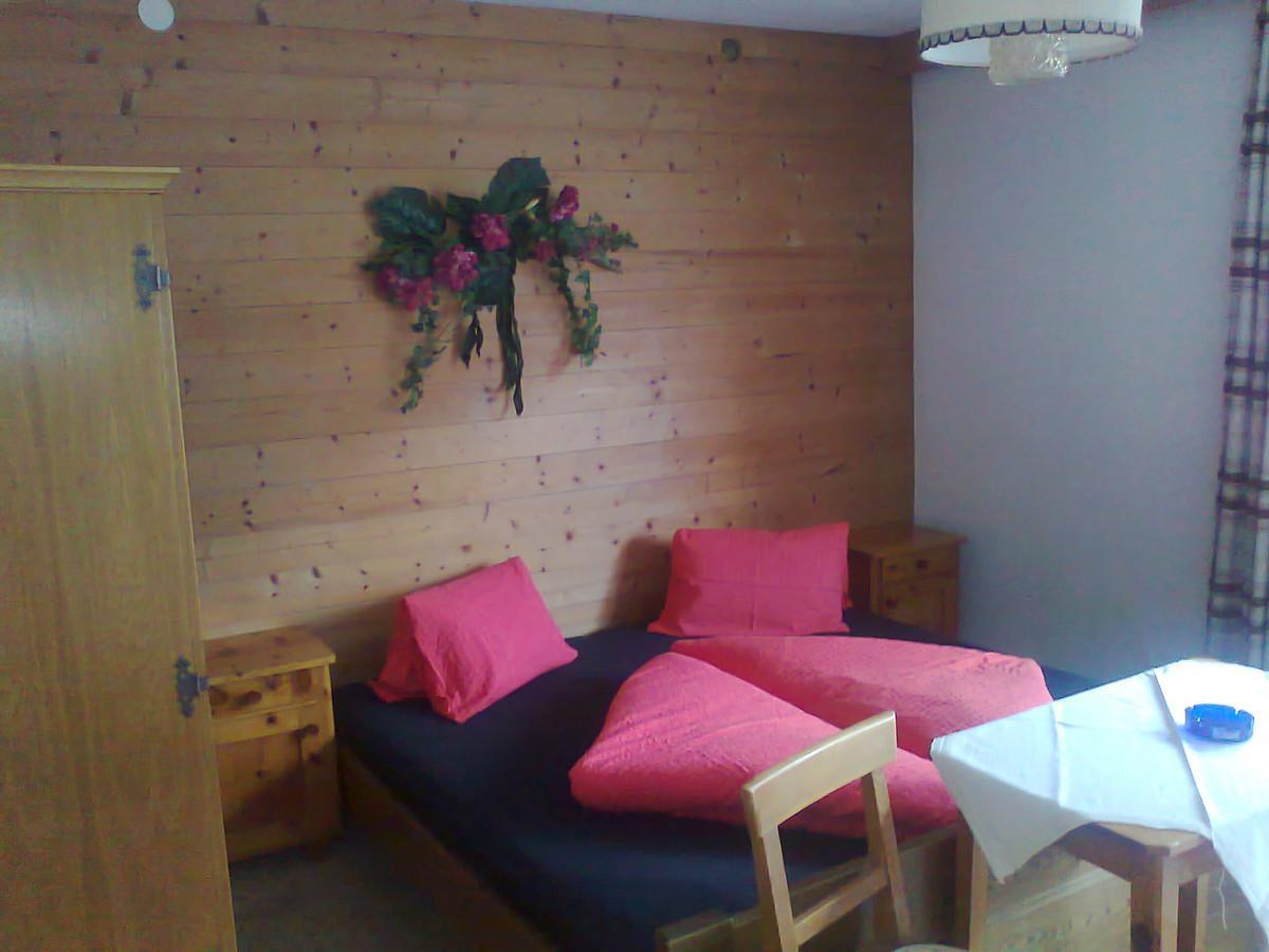 Junser Gasthausl Hotel Тукс Екстериор снимка