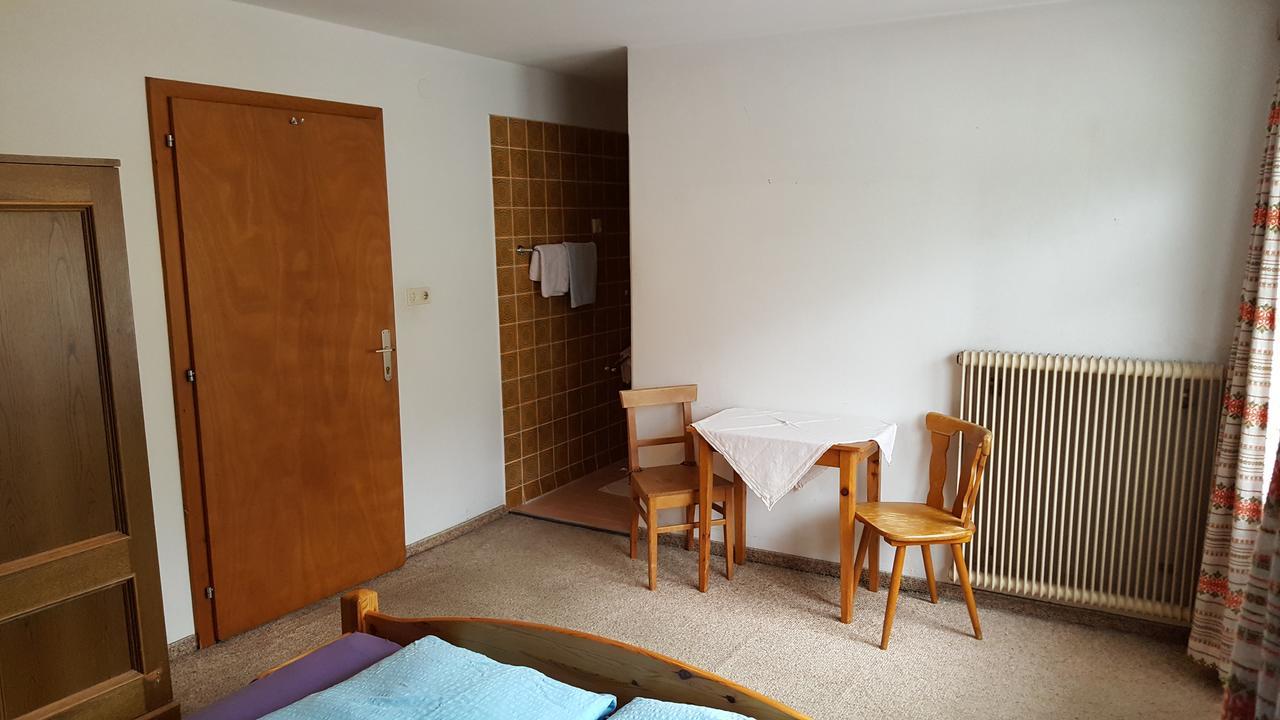 Junser Gasthausl Hotel Тукс Екстериор снимка