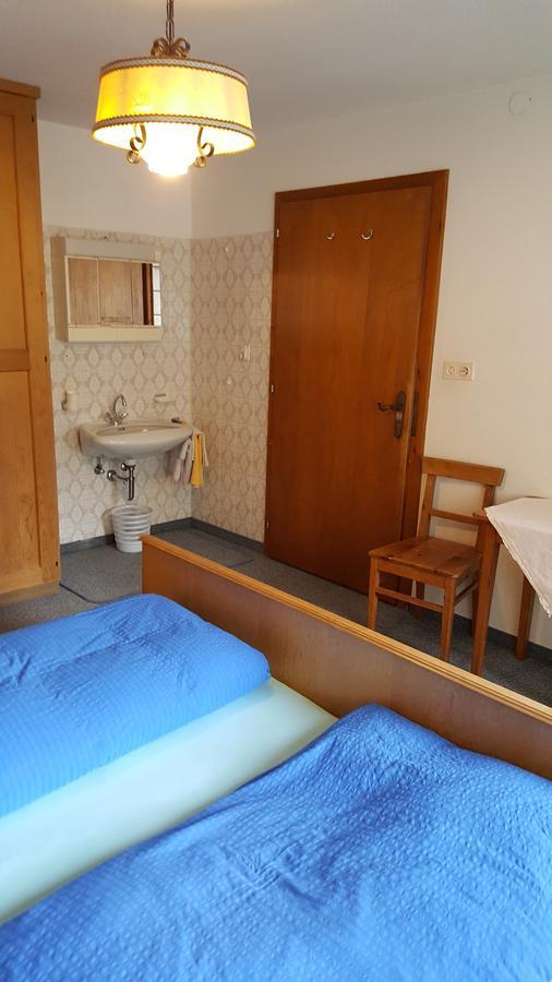 Junser Gasthausl Hotel Тукс Екстериор снимка