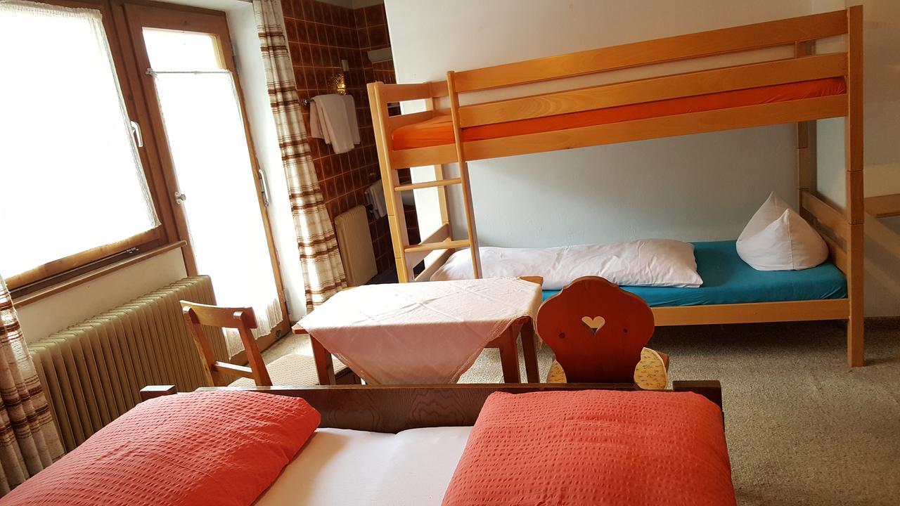 Junser Gasthausl Hotel Тукс Екстериор снимка